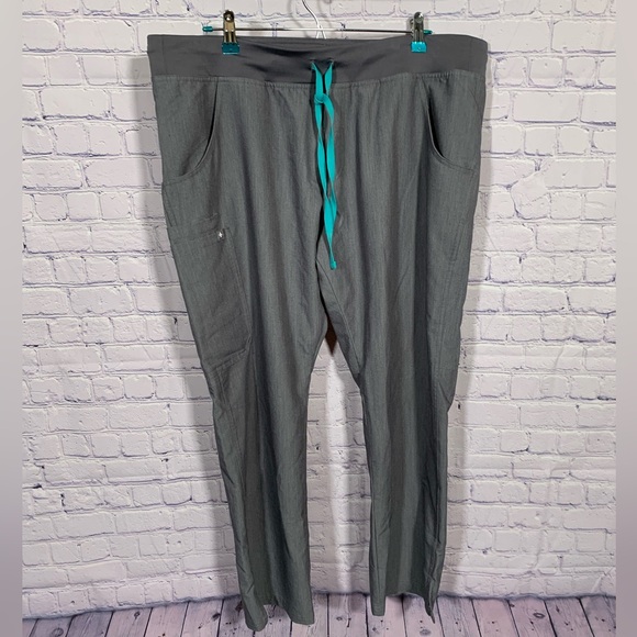 Figs Pants - Figs Womens Kade Cargo Scrub Pant Gray Size XL Nurse Medical Hospital Doctor